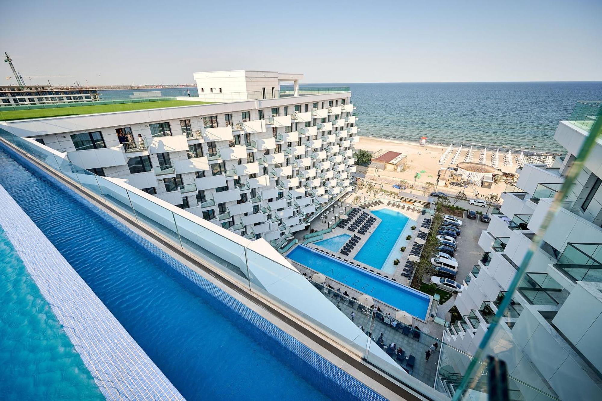 Summer Residence Apartment In Infinity Beach Resort - Parking Mamaia Εξωτερικό φωτογραφία
