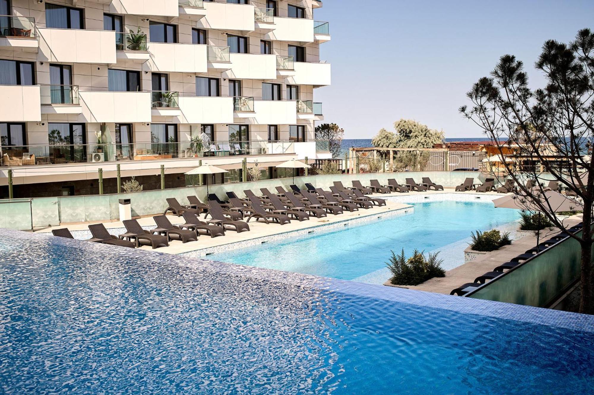 Summer Residence Apartment In Infinity Beach Resort - Parking Mamaia Εξωτερικό φωτογραφία